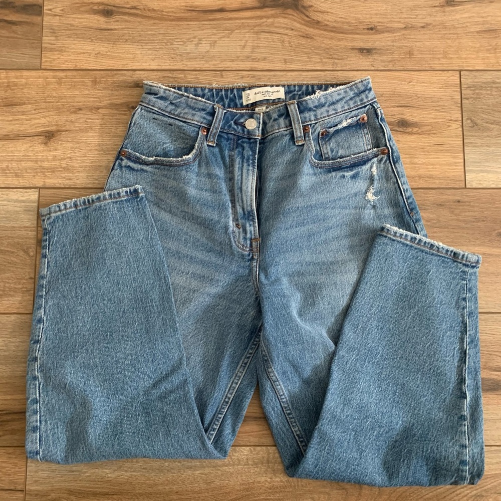 Abercrombie 80s Mom High Rise Jean